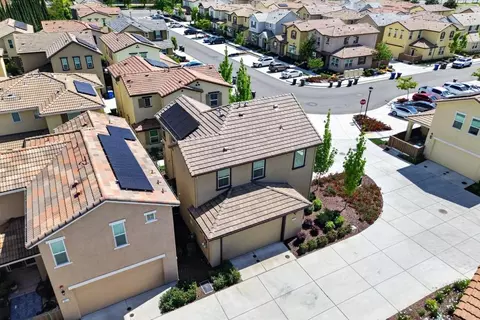 View/Area - 953 Posey St, Galt, CA 95632 photo 6 of 10