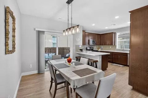 Dining - 953 Posey St, Galt, CA 95632 photo 1 of 3