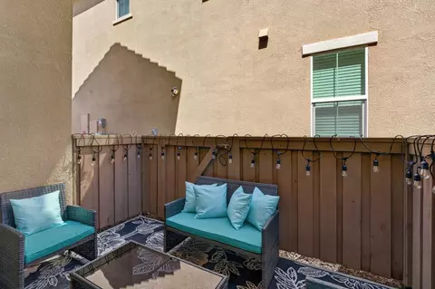 Exterior - 953 Posey St, Galt, CA 95632 photo 2 of 6
