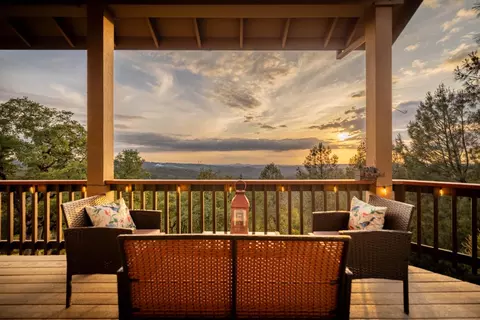 7410 White Oak Dr, Placerville, CA 95667