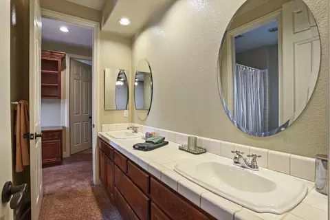 Bath - 3044 Redbridge Rd, Tracy, CA 95377 photo 9 of 9