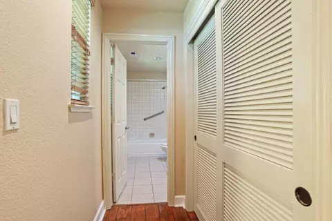 Entry Way - 3044 Redbridge Rd, Tracy, CA 95377 photo 8 of 11