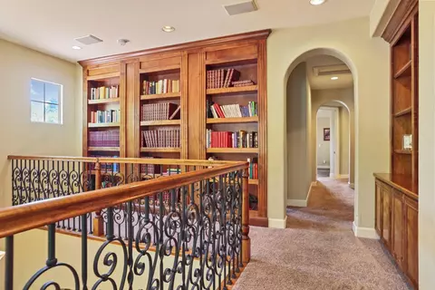 Entry Way - 3044 Redbridge Rd, Tracy, CA 95377 photo 10 of 11