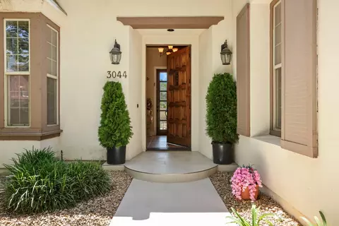 Entry Way - 3044 Redbridge Rd, Tracy, CA 95377 photo 1 of 11