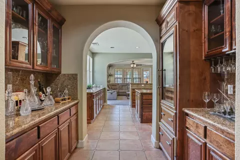 Entry Way - 3044 Redbridge Rd, Tracy, CA 95377 photo 5 of 11