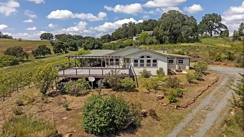 10721 Shenandoah Rd, Plymouth, CA 95669