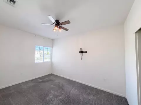 Bedroom - 1187 Bordeaux Ct, Olivehurst, CA 95961 photo 12 of 14