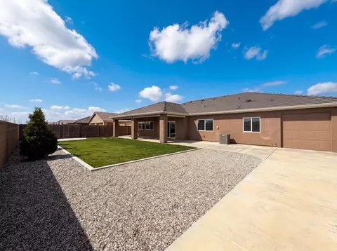 Exterior - 1187 Bordeaux Ct, Olivehurst, CA 95961 photo 2 of 9