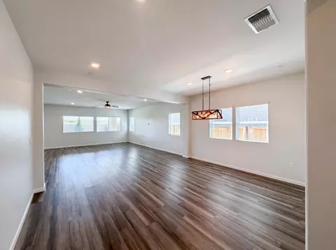 Dining - 1187 Bordeaux Ct, Olivehurst, CA 95961 photo 1 of 2