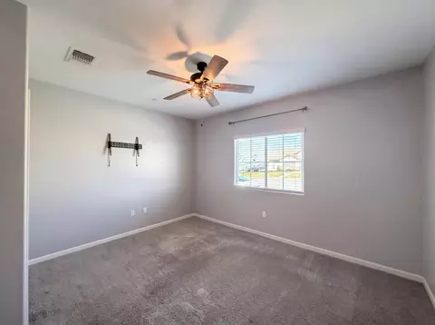 Bedroom - 1187 Bordeaux Ct, Olivehurst, CA 95961 photo 10 of 14