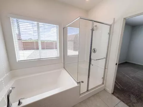 Bath - 1187 Bordeaux Ct, Olivehurst, CA 95961 photo 3 of 7