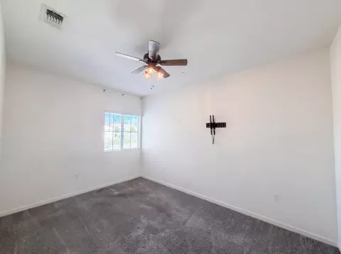 Bedroom - 1187 Bordeaux Ct, Olivehurst, CA 95961 photo 13 of 14