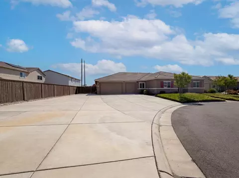 Exterior - 1187 Bordeaux Ct, Olivehurst, CA 95961 photo 5 of 9