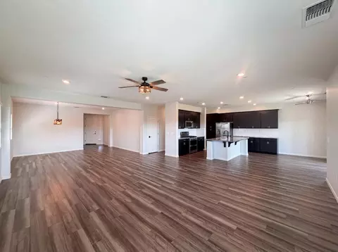 Living - 1187 Bordeaux Ct, Olivehurst, CA 95961 photo 2 of 2