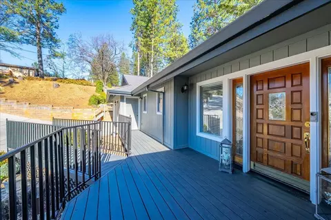 Exterior - 11349 Lower Circle Dr, Grass Valley, CA 95949 photo 7 of 18
