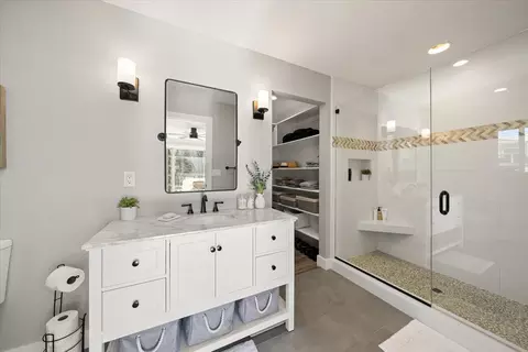 Bath - 11349 Lower Circle Dr, Grass Valley, CA 95949 photo 1 of 4