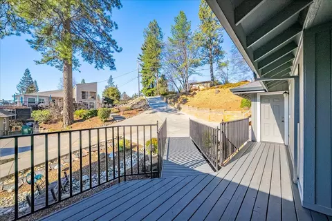 Exterior - 11349 Lower Circle Dr, Grass Valley, CA 95949 photo 6 of 18