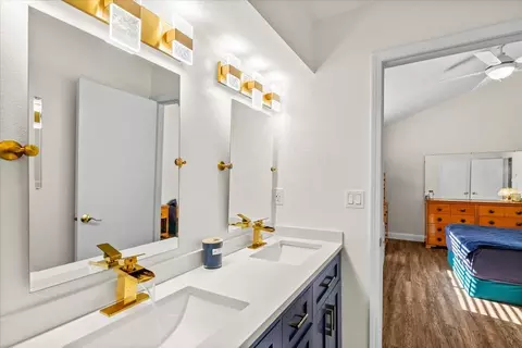 Bath - 2216 Venus Dr, Ceres, CA 95307 photo 2 of 3