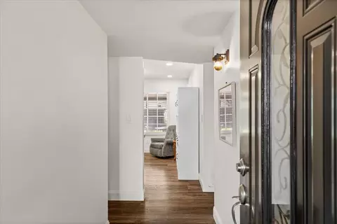 Entry Way - 2216 Venus Dr, Ceres, CA 95307 photo 2 of 4