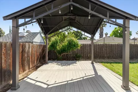 Exterior - 2216 Venus Dr, Ceres, CA 95307 photo 7 of 9
