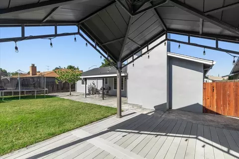 Exterior - 2216 Venus Dr, Ceres, CA 95307 photo 8 of 9