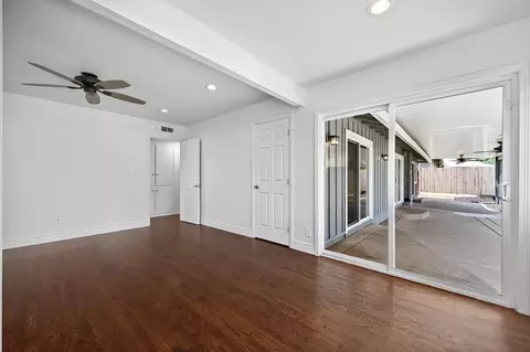 Bedroom - 6100 Woodhaven Ave, Carmichael, CA 95608 photo 5 of 6