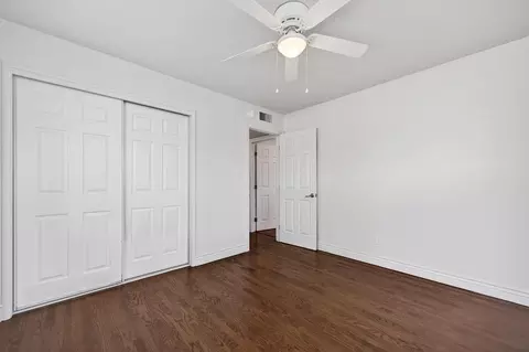 Bedroom - 6100 Woodhaven Ave, Carmichael, CA 95608 photo 3 of 6