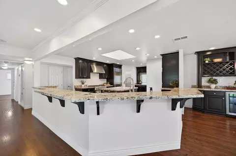 Kitchen - 6100 Woodhaven Ave, Carmichael, CA 95608 photo 7 of 8