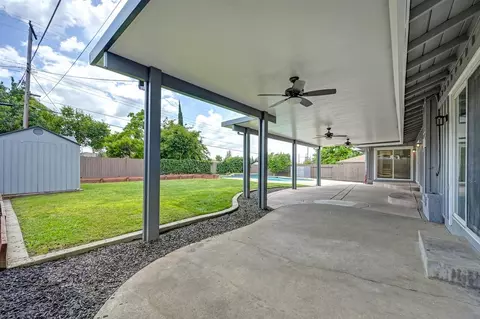 Exterior - 6100 Woodhaven Ave, Carmichael, CA 95608 photo 3 of 27