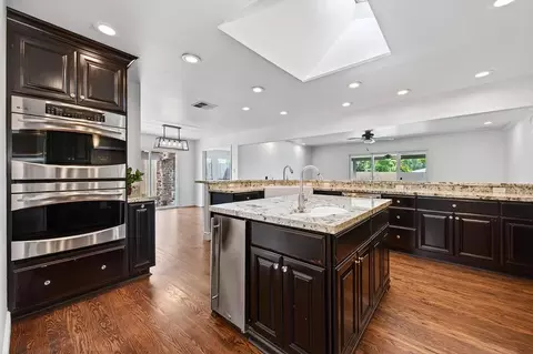 Kitchen - 6100 Woodhaven Ave, Carmichael, CA 95608 photo 4 of 8