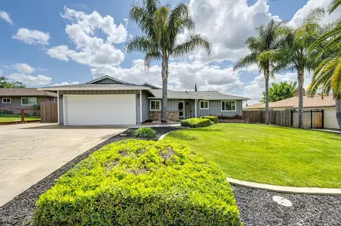 Exterior - 6100 Woodhaven Ave, Carmichael, CA 95608 photo 22 of 27