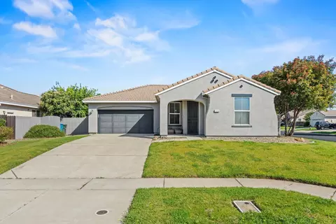 1213 Secret Lake Trl, Plumas Lake, CA 95961