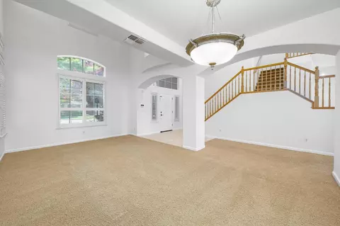 Living - 1705 Avignon Ln, Modesto, CA 95356 photo 2 of 10