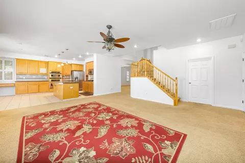Living - 1705 Avignon Ln, Modesto, CA 95356 photo 5 of 10