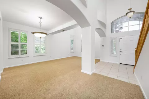 Living - 1705 Avignon Ln, Modesto, CA 95356 photo 3 of 10