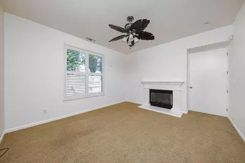 Living - 1705 Avignon Ln, Modesto, CA 95356 photo 7 of 10