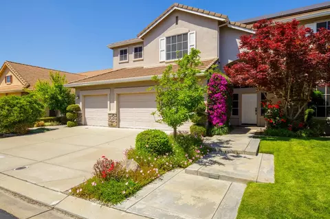 Exterior - 1705 Avignon Ln, Modesto, CA 95356 photo 6 of 17