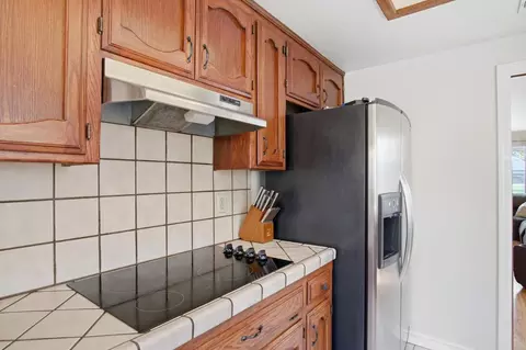 Kitchen - 1669 London Ave, Manteca, CA 95336 photo 3 of 4