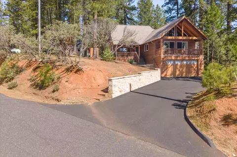 2105 Georgeann Dr, Arnold, CA 95223