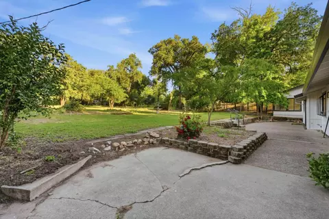 Exterior - 2534 Garfield Ave, Carmichael, CA 95608 photo 9 of 15