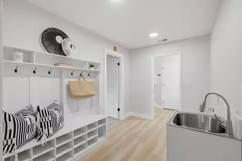 Entry Way - 2534 Garfield Ave, Carmichael, CA 95608 photo 1 of 2