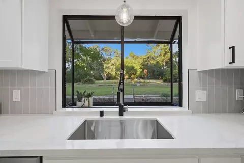 Kitchen - 2534 Garfield Ave, Carmichael, CA 95608 photo 7 of 8
