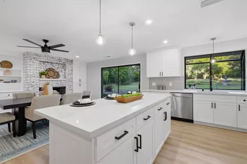 Kitchen - 2534 Garfield Ave, Carmichael, CA 95608 photo 4 of 8