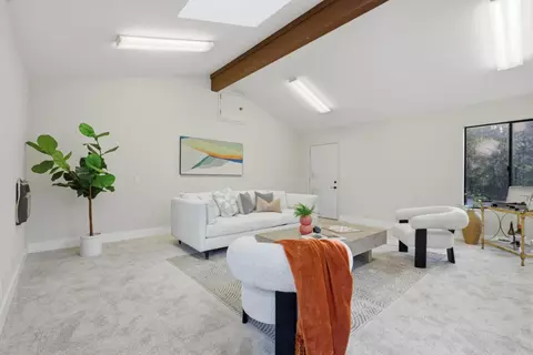 Living - 2534 Garfield Ave, Carmichael, CA 95608 photo 7 of 8