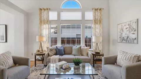 Living - 420 Falcon Ct, Tracy, CA 95376 photo 1 of 6