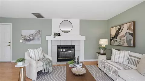 Living - 420 Falcon Ct, Tracy, CA 95376 photo 6 of 6