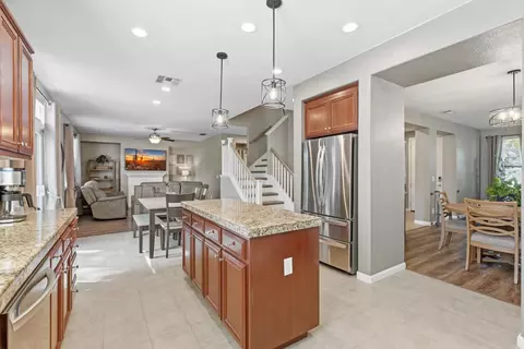 Entry Way - 1504 Christiansen Dr, Modesto, CA 95355 photo 4 of 9