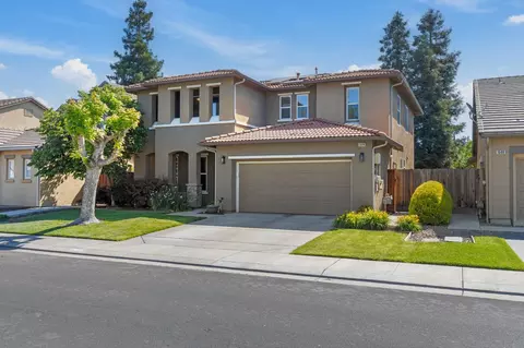 Exterior - 1504 Christiansen Dr, Modesto, CA 95355 photo 3 of 8