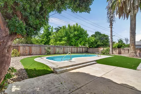 Exterior - 222 Pereira Ave, Tracy, CA 95376 photo 4 of 5