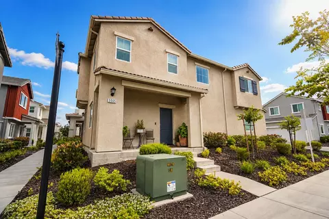 3065 Pruett Dr, Roseville, CA 95747